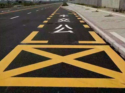 海门道路黄色网格线