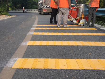 海门马路减速划线